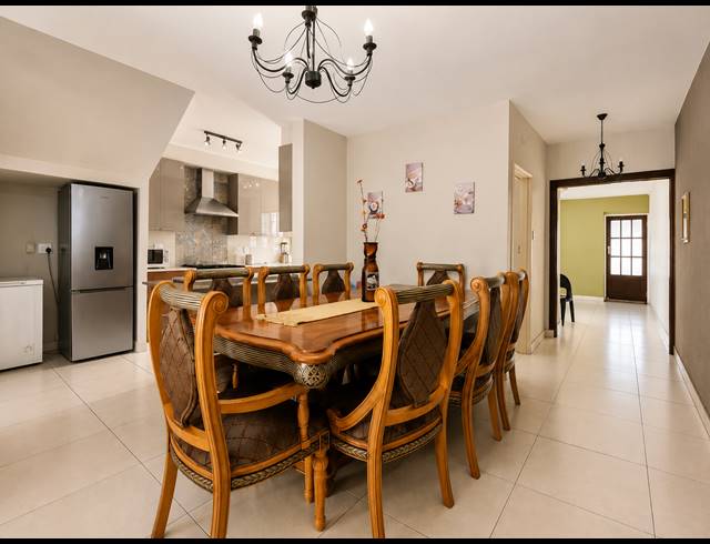 4 BEDROOM TOWNHOUSE FOR SALE IN THREE RIVERS